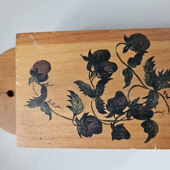 Wooden Box with Black Floral Design - Picture 1 of 4